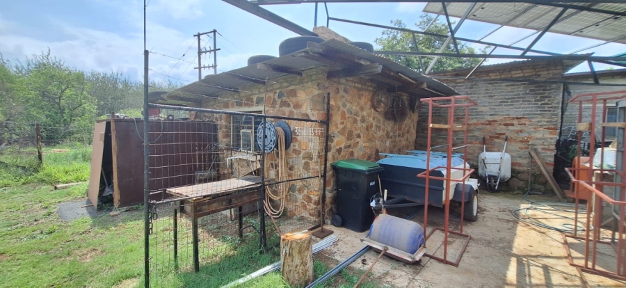 6 Bedroom Property for Sale in Rustenburg Rural North West